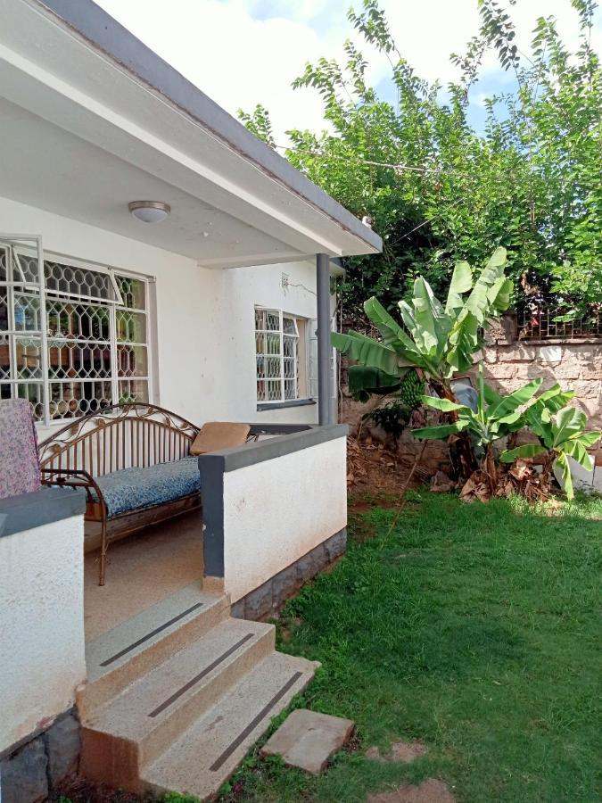 Pinkroses Gardens Hostel Nairobi Eksteriør bilde