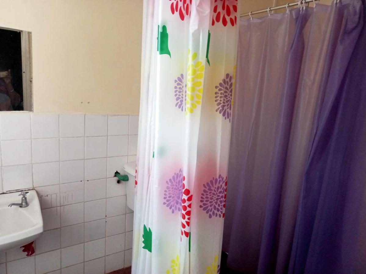 Pinkroses Gardens Hostel Nairobi Eksteriør bilde