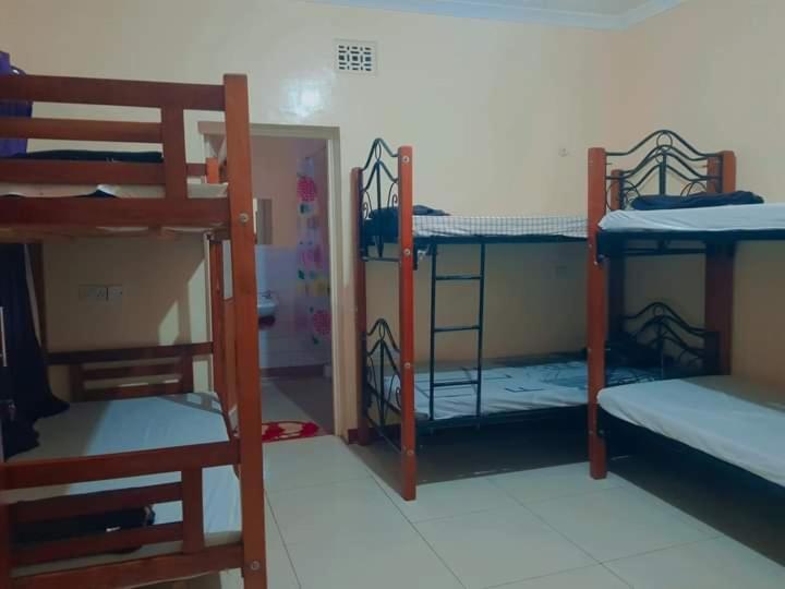Pinkroses Gardens Hostel Nairobi Eksteriør bilde